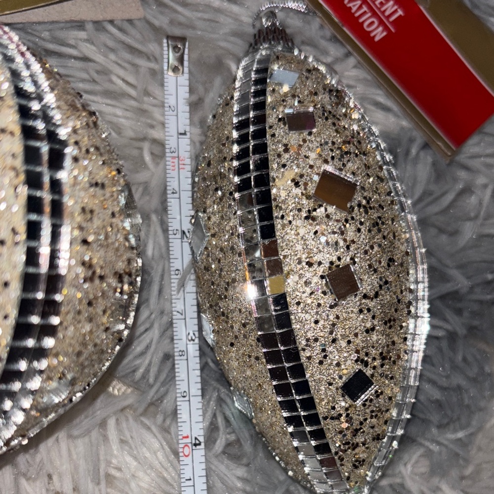 Silver and champagne Ornament Duo NWT - Picture 3 of 3